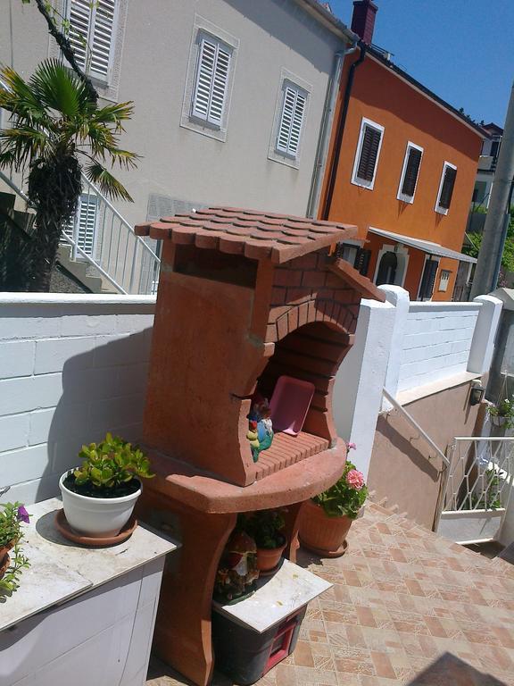 Apartment Mira Baška Екстериор снимка