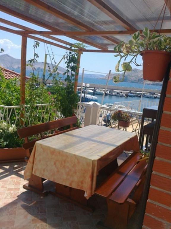 Apartment Mira Baška Екстериор снимка