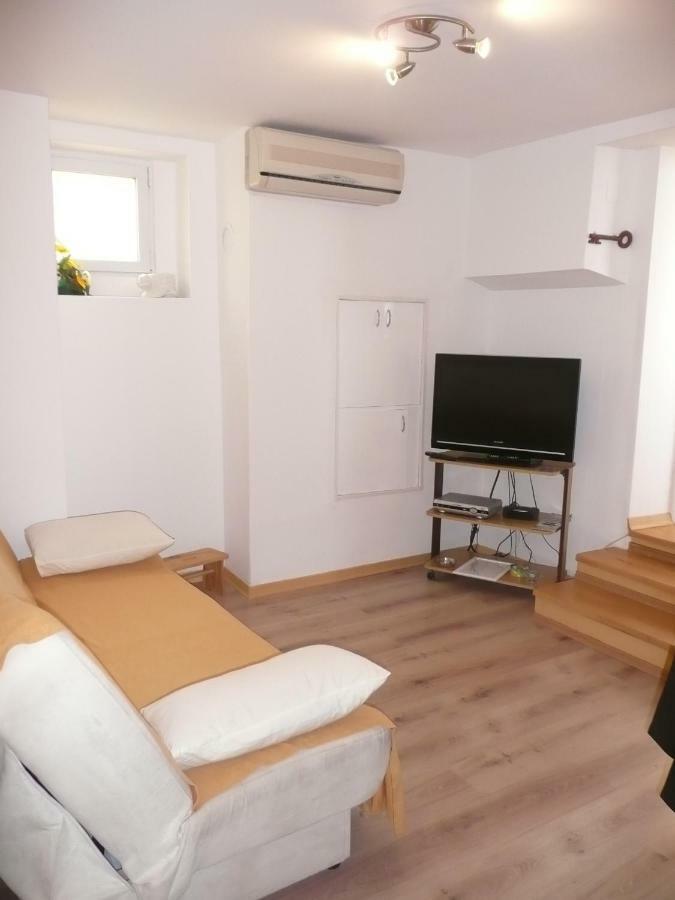 Apartment Mira Baška Екстериор снимка